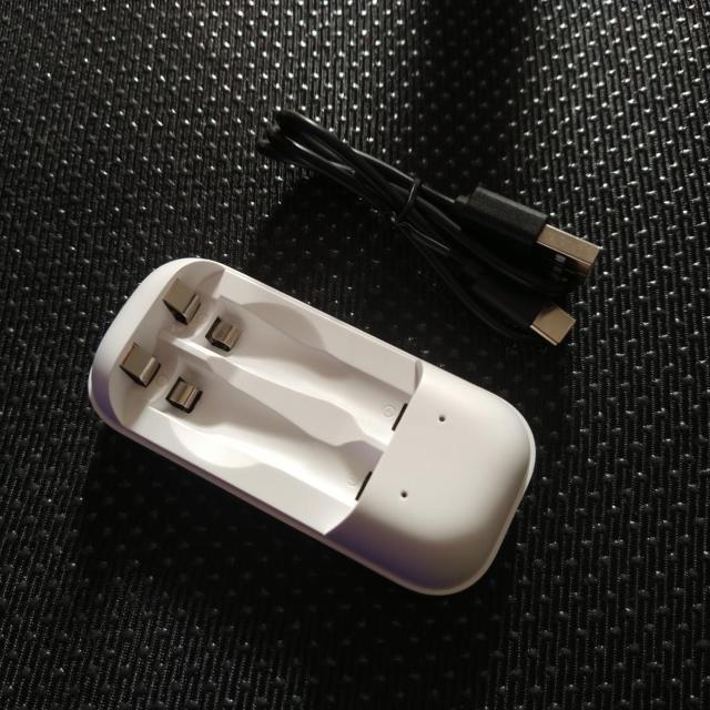 �y�����i���z���[�d��P3/�P4�d�r�p�@USB�^�C�vC���d �� �Ɠd/AV�� 