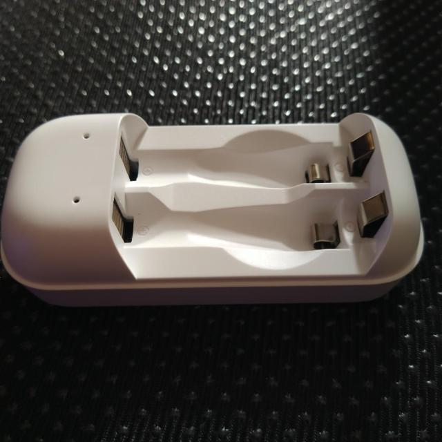 �y�����i���z���[�d��P3/�P4�d�r�p�@USB�^�C�vC���d �� �Ɠd/AV�� 