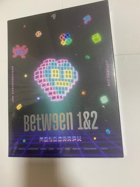 TWICE monograph BETWEEN1&2 �V�i���J��  �� �^�����g�O�b�Y�� 