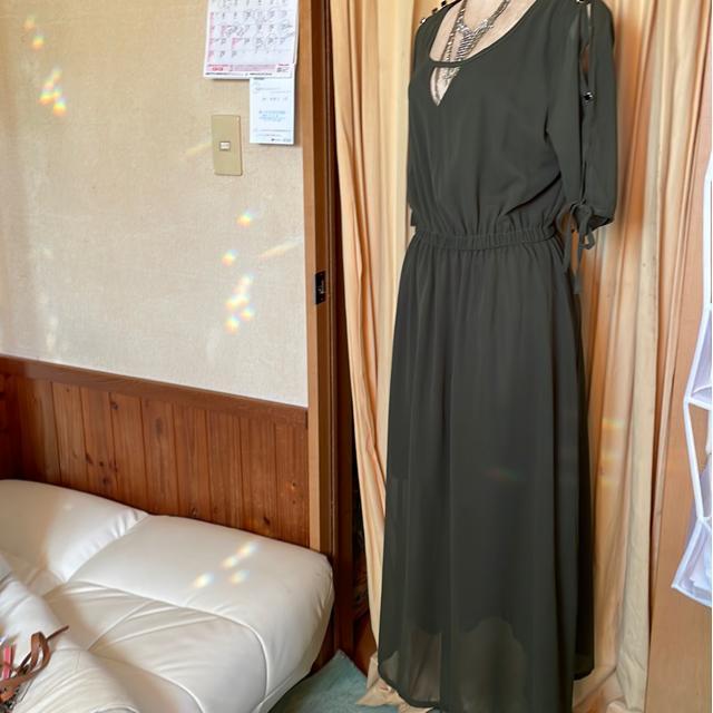 モスグリーン ワンピース < 女性ファッション  モスグリーン ワンピース  < 女性ファッションの