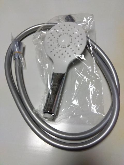 新品 TOTO シャワーヘッド < インテリア/ライフ 新品 TOTO シャワーヘッド < インテリア/ライフの
