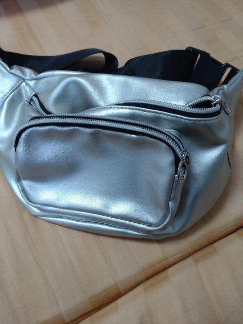 ウエストポーチ 中古 < 女性ファッション  ウエストポーチ 中古  < 女性ファッションの