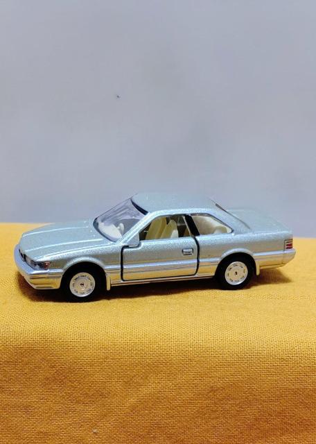 タカラトミー  絶版 トミカ NO.無し  NISSAN  LEOPARD < ホビー  タカラトミー  絶版 トミカ NO.無し  NISSAN  LEOPARD  < ホビーの