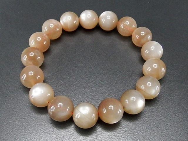 強いシラー効果厳選色控え目オレンジムーンストーン約12mm天然石ブレスレット < 女性アクセサリー/時計 強いシラー効果厳選色控え目オレンジムーンストーン約12mm天然石ブレスレット < 女性アクセサリー/時計の