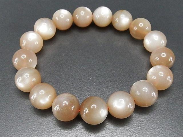 強いシラー効果厳選色控え目オレンジムーンストーン約12mm天然石ブレスレット < 女性アクセサリー/時計 強いシラー効果厳選色控え目オレンジムーンストーン約12mm天然石ブレスレット < 女性アクセサリー/時計の