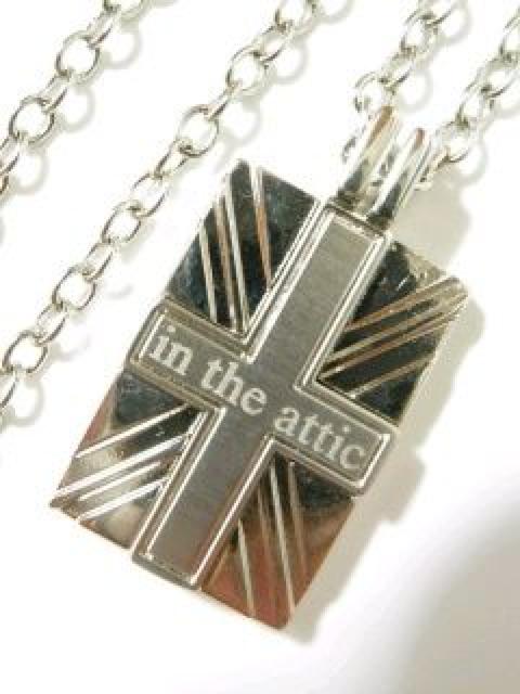【in the attic】ユニオンジャッククロスプレートネックレス < ブランド 【in the attic】ユニオンジャッククロスプレートネックレス < ブランドの