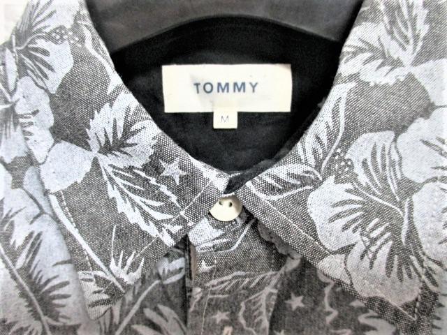 ☆TOMMY トミー アロハシャツ 襟裏 テープ ロゴ シャツ 半袖/メンズ/M☆新作完売モデル < ブランド ☆TOMMY トミー アロハシャツ 襟裏 テープ ロゴ シャツ 半袖/メンズ/M☆新作完売モデル < ブランドの