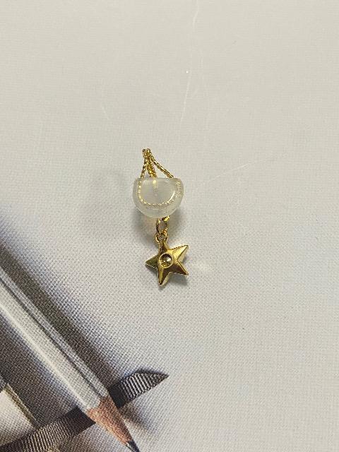 最終値下げ ハンドメイド 星のチャームのマスククリップ < 女性ファッション  最終値下げ ハンドメイド 星のチャームのマスククリップ < 女性ファッションの