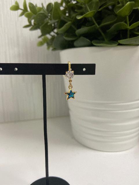 最終値下げ ハンドメイド 星のチャームのマスククリップ < 女性ファッション  最終値下げ ハンドメイド 星のチャームのマスククリップ < 女性ファッションの