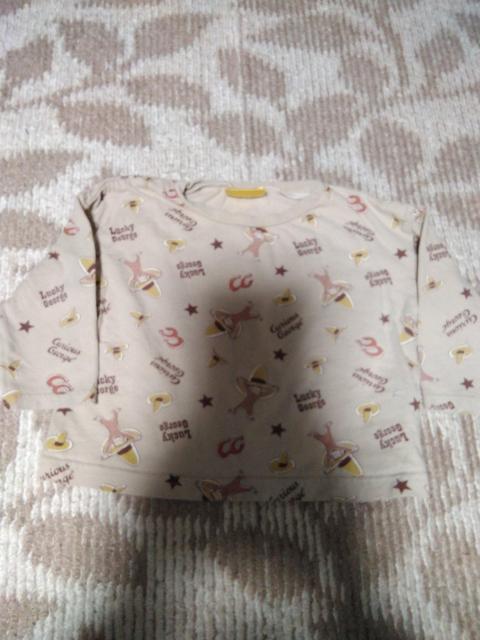子供服   おさるのジョージ   長袖Tシャツ  90cm < キッズ/ベビー  子供服   おさるのジョージ   長袖Tシャツ  90cm  < キッズ/ベビーの