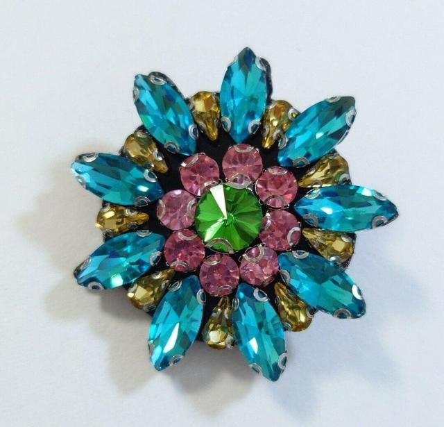 クリスタルみたいに綺麗なブローチ☆ボヘミアン  新品ブローチ   #ボヘミアンアクセサリー   #かわいいブローチ  レディース < 女性アクセサリー/時計  クリスタルみたいに綺麗なブローチ☆ボヘミアン  新品ブローチ   #ボヘミアンアクセサリー   #かわいいブローチ  レディース < 女性アクセサリー/時計の