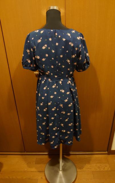 新品・タグ付 dazzlin バラ柄ワンピース < ブランド  新品・タグ付 dazzlin バラ柄ワンピース < ブランドの