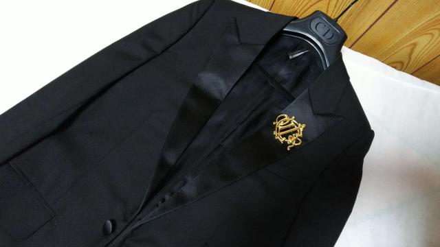 正規新古レア ディオール CDRロゴブローチ 金 Dior Homme アンティークイニシャルアイコン ラージLエンブレム 付属有 < ブランド  正規新古レア ディオール CDRロゴブローチ 金 Dior Homme アンティークイニシャルアイコン ラージLエンブレム 付属有 < ブランドの
