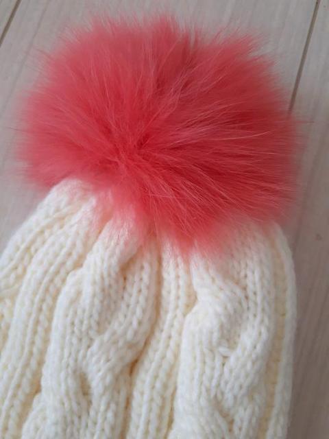 新品■フォックスファーポンポン ピンク ホワイト ケーブル ニット帽 帽子 < 女性ファッション  新品■フォックスファーポンポン ピンク ホワイト ケーブル ニット帽 帽子 < 女性ファッションの