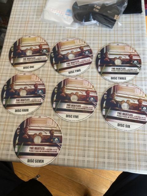 【値下げ】限定NO入りBOX 輸入盤 7枚組 THE BEATLES / PLEASE PLEASE ME SESSIONS < タレントグッズ  【値下げ】限定NO入りBOX 輸入盤 7枚組 THE BEATLES / PLEASE PLEASE ME SESSIONS < タレントグッズの