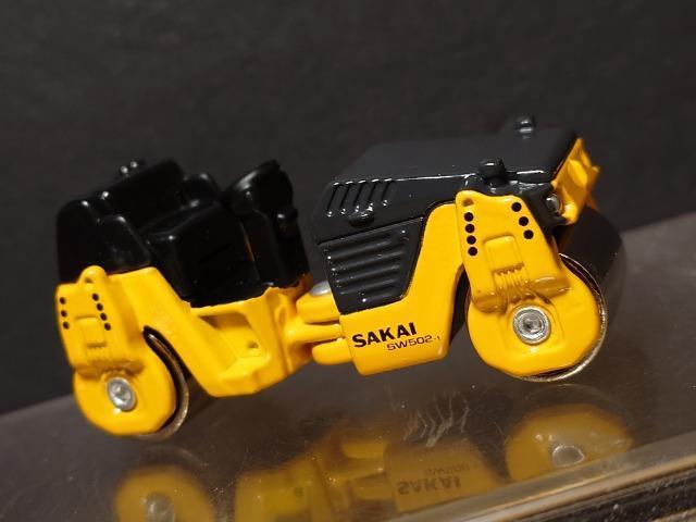 ★赤箱トミカ59★酒井重工業タンデム振動ローラSW502-1★ < ホビー  ★赤箱トミカ59★酒井重工業タンデム振動ローラSW502-1★ < ホビーの