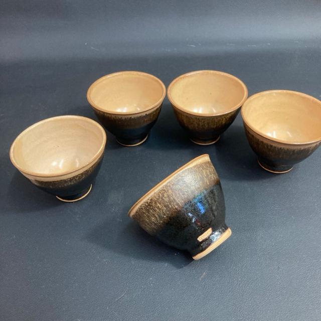 きり島 お猪口 ぐい呑 猪口 銘有り < ホビー  きり島 お猪口 ぐい呑 猪口 銘有り  < ホビーの