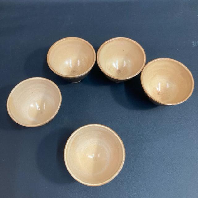 きり島 お猪口 ぐい呑 猪口 銘有り < ホビー  きり島 お猪口 ぐい呑 猪口 銘有り < ホビーの