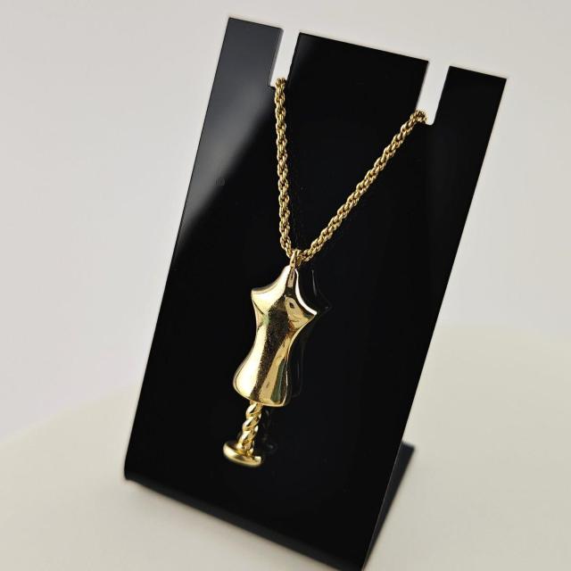 Christian Dior lbNX  uh 