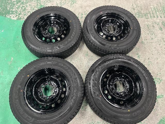 0092449)国産中古スタッドレスタイヤグッドイヤーアイスナビカーゴ4本ハイエース用艶有り黒スチール195/80R15送料無料 < 自動車/バイク 0092449)国産中古スタッドレスタイヤグッドイヤーアイスナビカーゴ4本ハイエース用艶有り黒スチール195/80R15送料無料 < 自動車/バイク