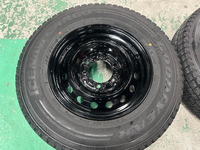0092449)国産中古スタッドレスタイヤグッドイヤーアイスナビカーゴ4本ハイエース用艶有り黒スチール195/80R15送料無料 < 自動車/バイク 0092449)国産中古スタッドレスタイヤグッドイヤーアイスナビカーゴ4本ハイエース用艶有り黒スチール195/80R15送料無料 < 自動車/バイク