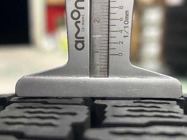 0092449)国産中古スタッドレスタイヤグッドイヤーアイスナビカーゴ4本ハイエース用艶有り黒スチール195/80R15送料無料 < 自動車/バイク 0092449)国産中古スタッドレスタイヤグッドイヤーアイスナビカーゴ4本ハイエース用艶有り黒スチール195/80R15送料無料 < 自動車/バイク