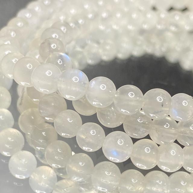 《No.440》お買い得 長さ55cm 3連ブルームーンストーン < 女性アクセサリー/時計  《No.440》お買い得 長さ55cm 3連ブルームーンストーン  < 女性アクセサリー/時計の