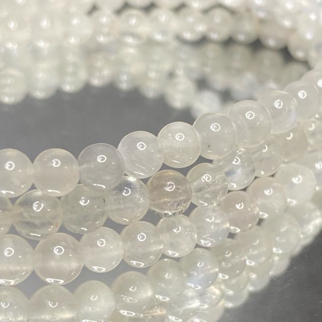《No.440》お買い得 長さ55cm 3連ブルームーンストーン < 女性アクセサリー/時計  《No.440》お買い得 長さ55cm 3連ブルームーンストーン < 女性アクセサリー/時計の