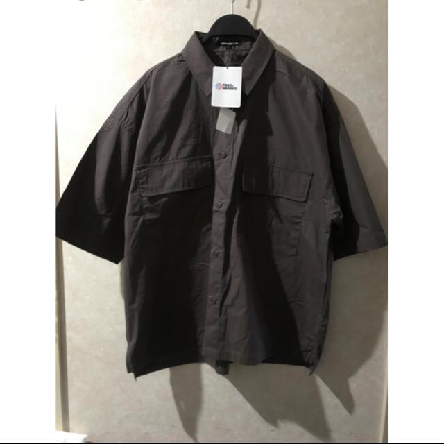 新品タグ付き 半袖 トップス  シャツ L < 男性ファッション  新品タグ付き 半袖 トップス  シャツ L  < 男性ファッションの