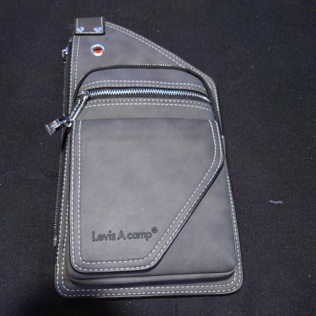 LEVI'S ボディバッグ グレー < ブランド  LEVI'S ボディバッグ グレー  < ブランドの