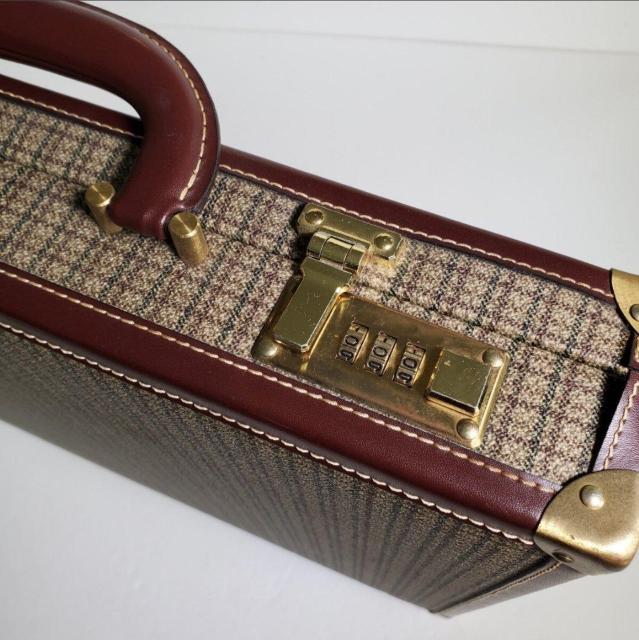 日本製 ダイヤルロック アタッシュケース ビジネスバッグ レトロバッグ < 男性ファッション 日本製 ダイヤルロック アタッシュケース ビジネスバッグ レトロバッグ < 男性ファッションの