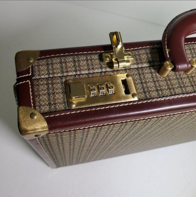 日本製 ダイヤルロック アタッシュケース ビジネスバッグ レトロバッグ < 男性ファッション 日本製 ダイヤルロック アタッシュケース ビジネスバッグ レトロバッグ < 男性ファッションの