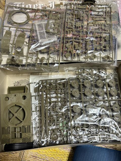 AFVクラブ1/35タイガーI後期型中袋未開封新品!格安スタート!! < ホビー AFVクラブ1/35タイガーI後期型中袋未開封新品!格安スタート!! < ホビーの