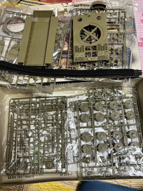 AFVクラブ1/35タイガーI後期型中袋未開封新品!格安スタート!! < ホビー AFVクラブ1/35タイガーI後期型中袋未開封新品!格安スタート!! < ホビーの