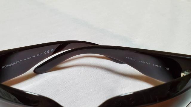 正規レア シャネル ココマークロゴ サングラス 濃茶 エキゾチックレザー調 CCエンブレム シルバー グラマラスアイウェア 付属有 < ブランド  正規レア シャネル ココマークロゴ サングラス 濃茶 エキゾチックレザー調 CCエンブレム シルバー グラマラスアイウェア 付属有 < ブランドの