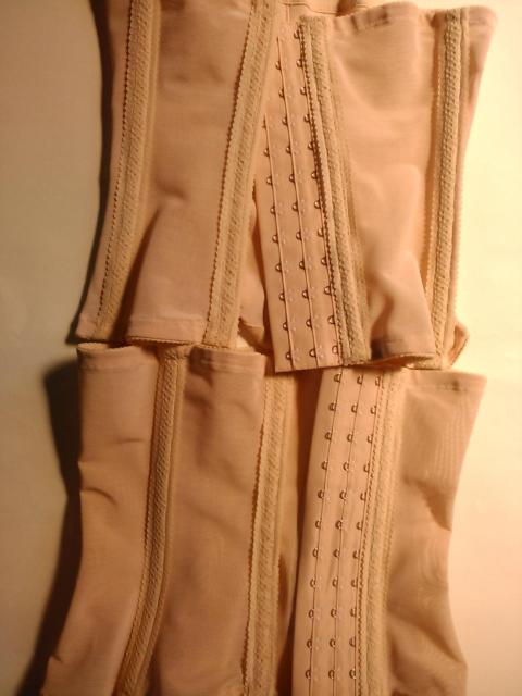 ☆☆中古品 矯正下着 ウエストニッパー サイズ64 2着 ☆ < 女性ファッション  ☆☆中古品 矯正下着 ウエストニッパー サイズ64 2着 ☆  < 女性ファッションの