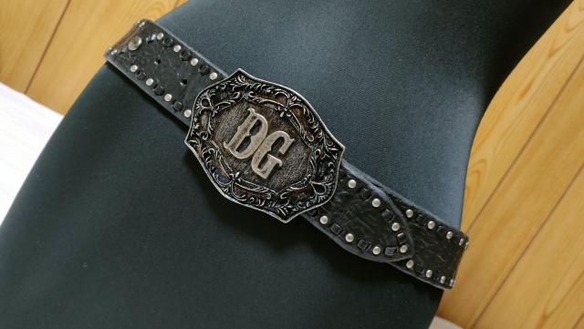 正規新古 限定 ドルチェ&ガッバーナ アンティークDGゴシックバックル イントレチャート×スタッズ装飾レザーベルト黒 95 D&G < ブランド  正規新古 限定 ドルチェ&ガッバーナ アンティークDGゴシックバックル イントレチャート×スタッズ装飾レザーベルト黒 95 D&G < ブランドの
