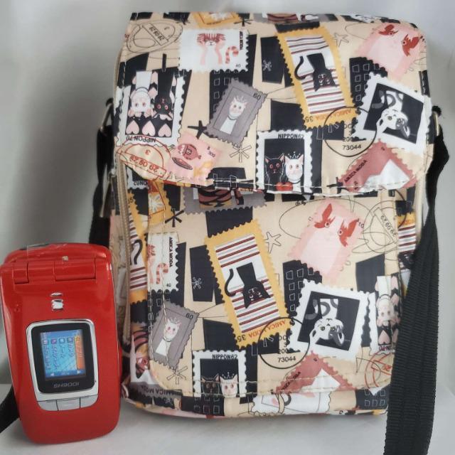 込み★可愛い!!ポケット沢山!!ねこ柄ショルダーバッグ/ポシェット★ < 女性ファッション  込み★可愛い!!ポケット沢山!!ねこ柄ショルダーバッグ/ポシェット★ < 女性ファッションの