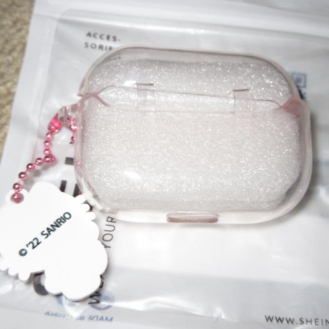 未使用☆ハローキティ*AirPods Pro用ケース*TPUケース*キーホルダー付き < 家電/AV  未使用☆ハローキティ*AirPods Pro用ケース*TPUケース*キーホルダー付き < 家電/AVの
