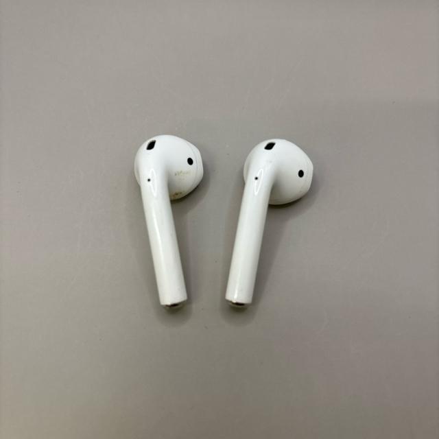 Apple Abv AirPods j Ê A2032 2Zbg   Ɠd/AV 