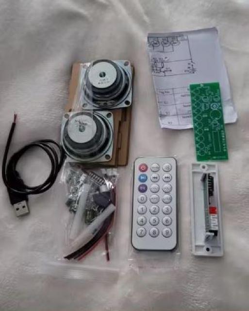 DIY 自作 スピーカーキット Bluetooth はんだ付け はんだごて 練習 15W ワイヤレス 作成セット 100 < 家電/AV  DIY 自作 スピーカーキット Bluetooth はんだ付け はんだごて 練習 15W ワイヤレス 作成セット 100 < 家電/AVの