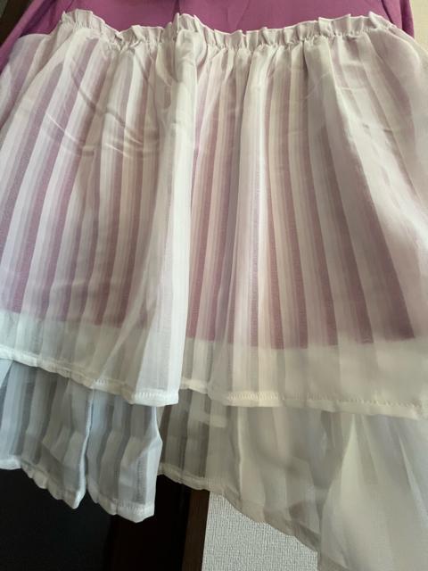 3Lサイズ!新品タグ付き!エレガントに!可愛い!Tシャツ素材!胸下and裾!シフォンで、ふわり!長袖Tシャツ素材カットソー! < 女性ファッション  3Lサイズ!新品タグ付き!エレガントに!可愛い!Tシャツ素材!胸下and裾!シフォンで、ふわり!長袖Tシャツ素材カットソー! < 女性ファッションの