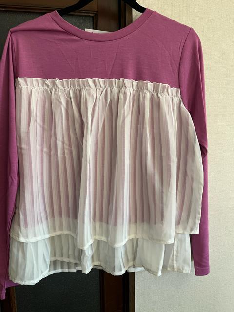 3Lサイズ!新品タグ付き!エレガントに!可愛い!Tシャツ素材!胸下and裾!シフォンで、ふわり!長袖Tシャツ素材カットソー! < 女性ファッション  3Lサイズ!新品タグ付き!エレガントに!可愛い!Tシャツ素材!胸下and裾!シフォンで、ふわり!長袖Tシャツ素材カットソー! < 女性ファッションの