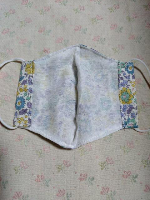 【送料無料】ハンドメイド 大人用マスク 小さめ リバティ柄 < 女性ファッション 【送料無料】ハンドメイド 大人用マスク 小さめ リバティ柄 < 女性ファッションの