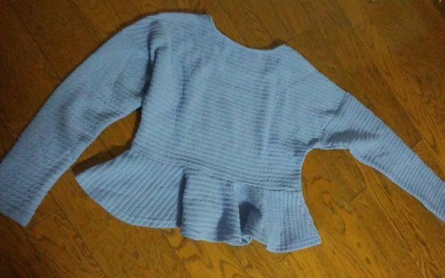 美品 Mサイズ トップス たぶんブランド < 女性ファッション  美品 Mサイズ トップス たぶんブランド < 女性ファッションの