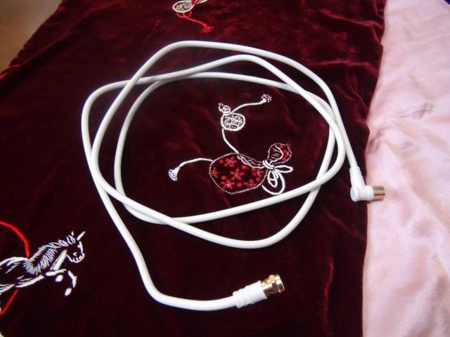 DXアンテナ テレビ接続ケーブル(【2m】L型プラグ⇔ストレート型!。 < 家電/AV  DXアンテナ テレビ接続ケーブル(【2m】L型プラグ⇔ストレート型!。  < 家電/AVの