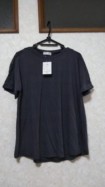 未使用品 半袖   『M』 < 女性ファッション  未使用品 半袖   『M』  < 女性ファッションの