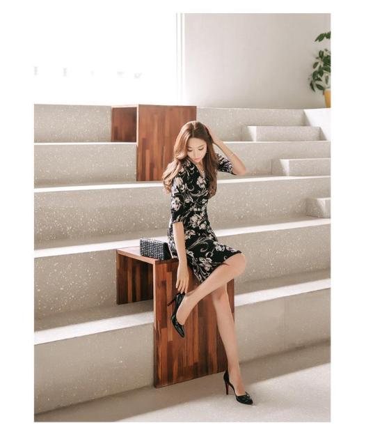 セクシーカシュクール 花柄 膝丈 ワンピース 韓国ファッション きれいめスタイル タイトミニ ドレス 大人 上品 きれい 3サイズ < 女性ファッション  セクシーカシュクール 花柄 膝丈 ワンピース 韓国ファッション きれいめスタイル タイトミニ ドレス 大人 上品 きれい 3サイズ < 女性ファッションの