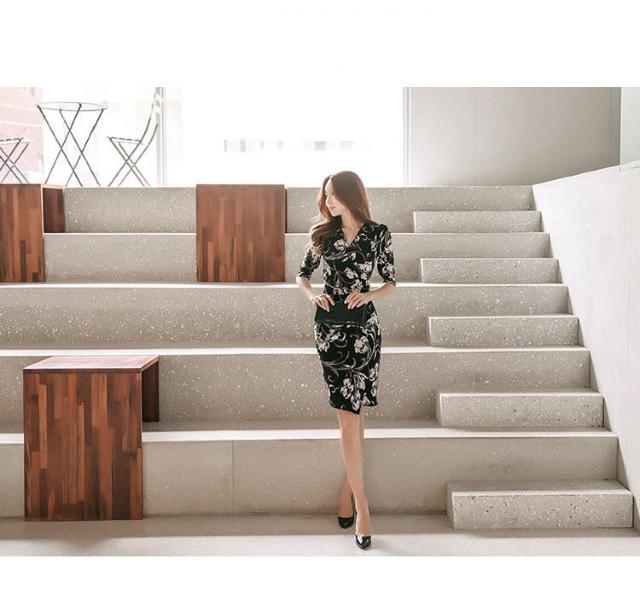 セクシーカシュクール 花柄 膝丈 ワンピース 韓国ファッション きれいめスタイル タイトミニ ドレス 大人 上品 きれい 3サイズ < 女性ファッション  セクシーカシュクール 花柄 膝丈 ワンピース 韓国ファッション きれいめスタイル タイトミニ ドレス 大人 上品 きれい 3サイズ < 女性ファッションの