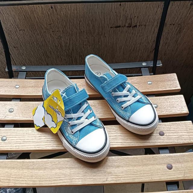 新品 18cm スニーカー ブルー 子供靴 キッズ 靴 シューズ 男女兼用 < キッズ/ベビー  新品 18cm スニーカー ブルー 子供靴 キッズ 靴 シューズ 男女兼用  < キッズ/ベビーの